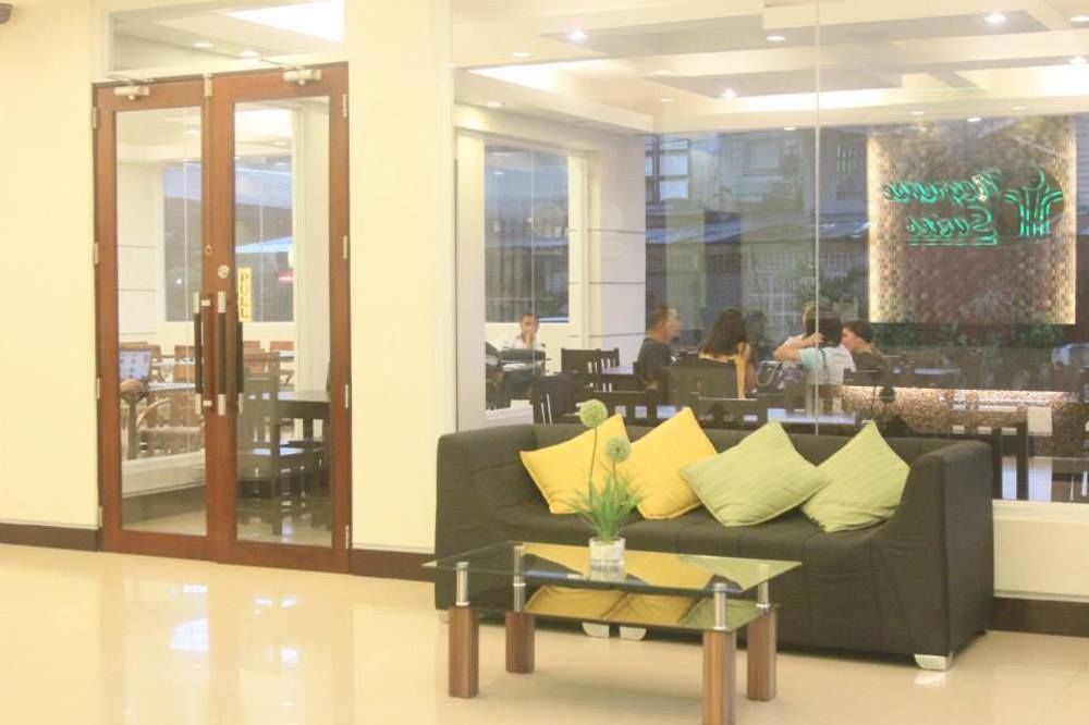 Negrense Suites Bacolod Exterior foto