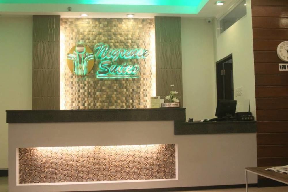 Negrense Suites Bacolod Exterior foto