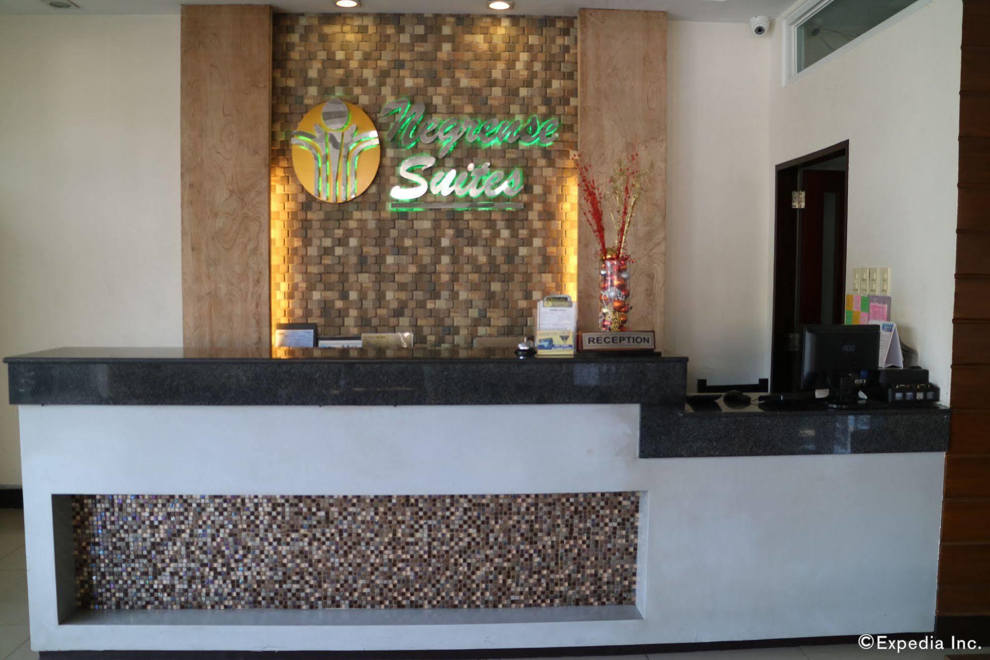 Negrense Suites Bacolod Exterior foto